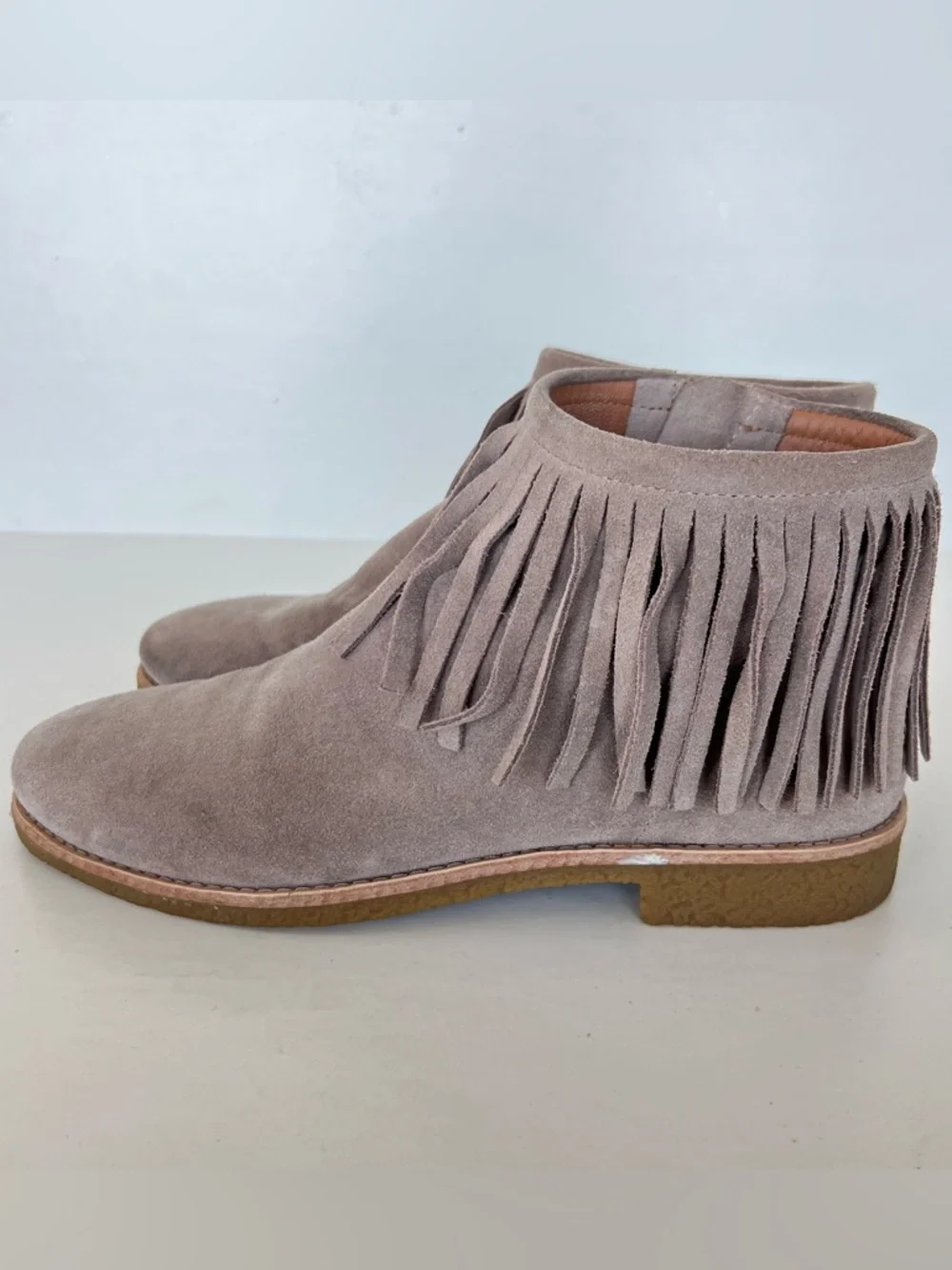 KATE SPADE New York Betsie Taupe Suede Fringes Booties Ankle Boots Sz 8 M
